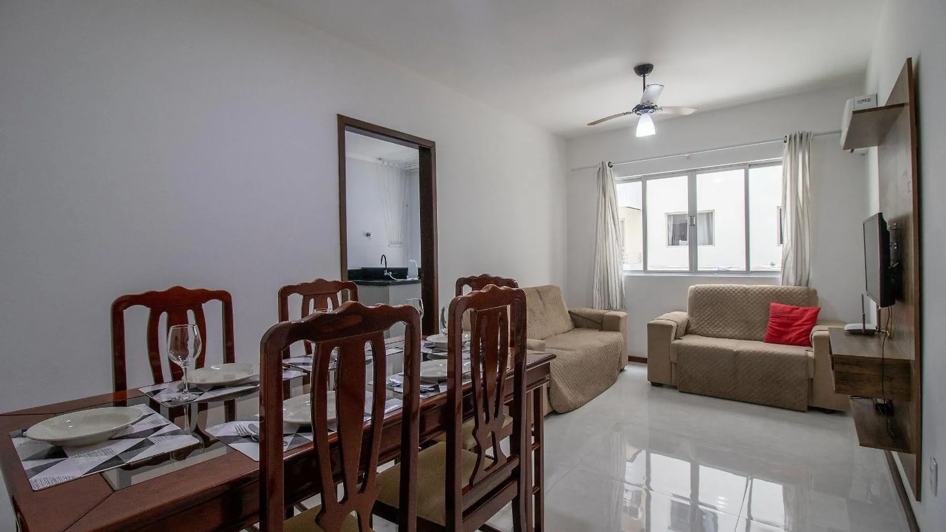 Апартаменты Tat23 - Climatizado, 2 Dorm, Tv Smart Балнеариу-Камбориу