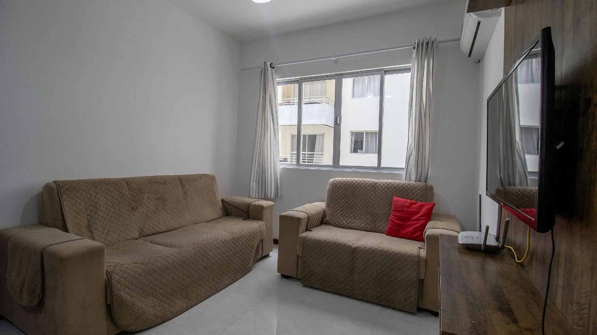 Апартаменты Tat23 - Climatizado, 2 Dorm, Tv Smart Балнеариу-Камбориу